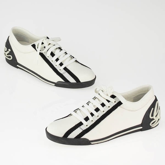 gucci script sneakers